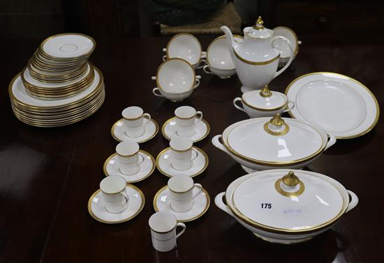 A Royal Doulton Royal Gold dinner service